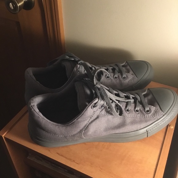 Converse Other - FLASH SALE!!gray 👟 Converse Men’s 10, Women’s 12